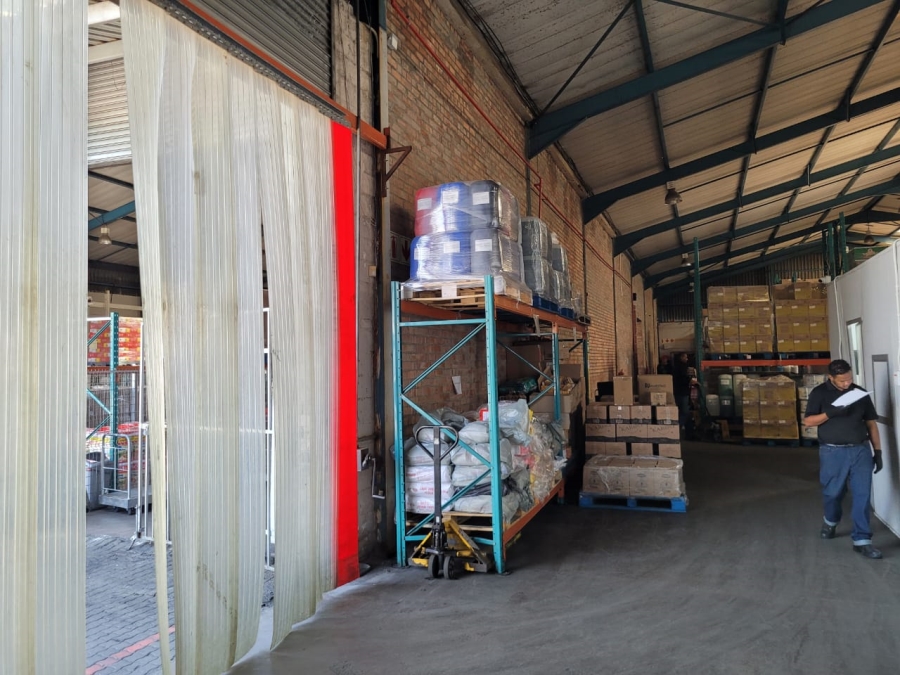 To Let commercial Property for Rent in Killarney Gardens Western Cape
